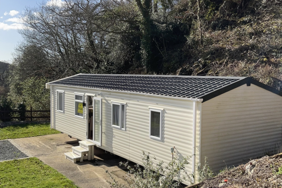 Carnaby Oakdale 2019 – Luxury caravan available on private pitch (Summer sale price £32,500 – Reduced from £34,500)..